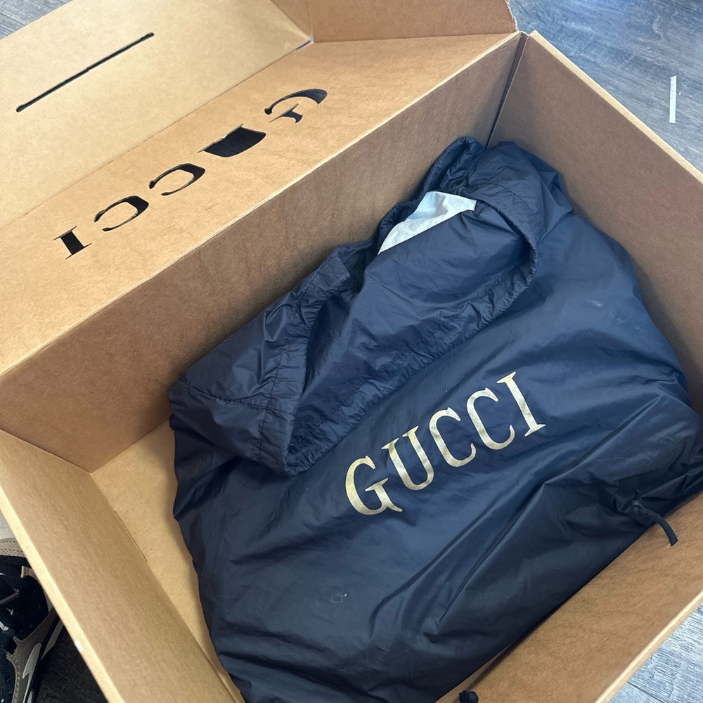 Gucci back pack - Picture 2 of 2